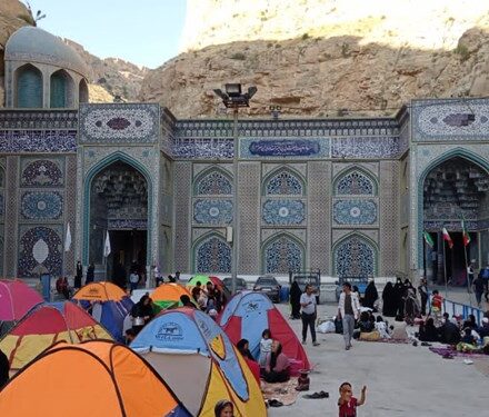 ورود ۱۱۰ هزارنفر زائر به حرم بی بی حکیمه درگچساران