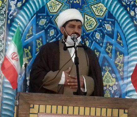 مسوولان فرمان رهبری مبنی بر شعار سال را سرلوحه کارهای خود قرار دهند