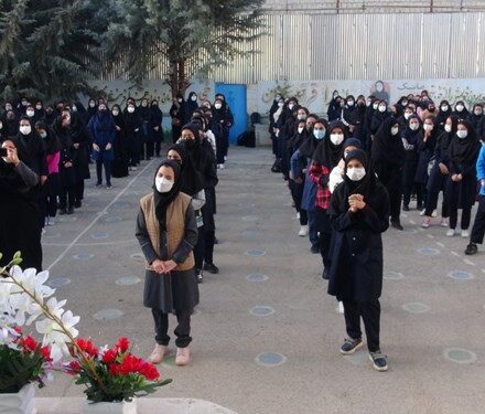مهر در بهار؛ حضور دانشآموزان در کلاس درس بعد از دو سال تعطیلی