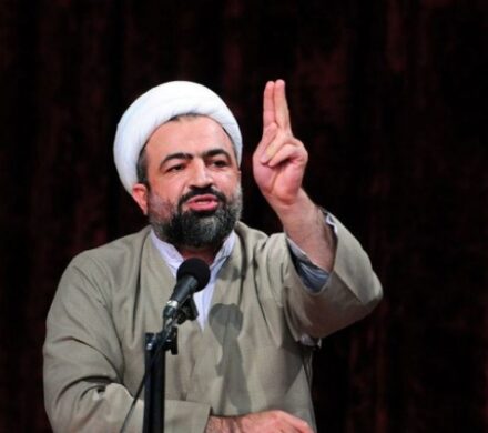 حمید رسایی: اموال علی کریمی در ایران باید توقیف شود