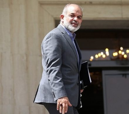  واکنش وزیر کشور به فیش‌‌ حقوقی ۱۰۶ میلیون تومانی در شهرداری تهران: نیاز به بررسی دارد که آیا این فیش برای یک ماه است یا چند ماه