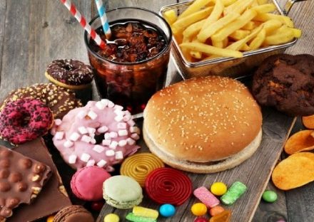 ۷ خوراکی ممنوعه / ناسالم‌ترین خوراکی‌های جهان را بشناسید