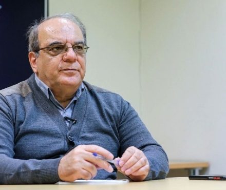 عباس عبدی: بیشتر مسئولان فاقد تجربه کاری هستند