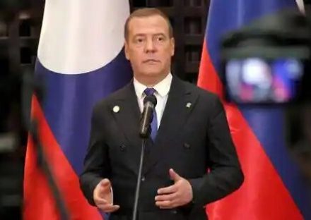 مدودف: اوکراین ممکن است بعد از پایان عملیات ویژه نظامی در روند تقسیم آن بین روسیه و برخی دول اتحادیه اروپا محو شود