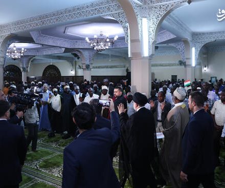 فیلم/ استقبال گرم مسلمانان اوگاندایی از رئیسی