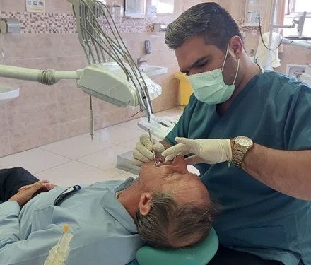 خدمتی بزرگ از سپاه فتح| اینجا تنها جایگاه علاج درد دندان محرومان+ فیلم