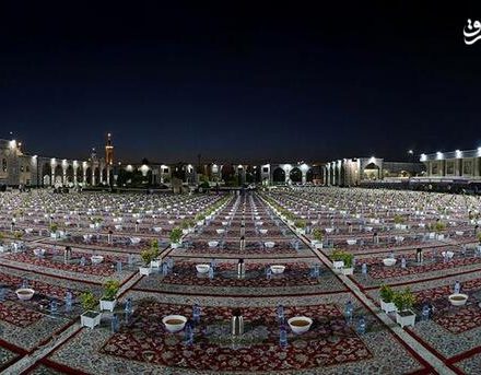 فیلم/ بزرگ‌ترین سفرهٔ افطاری جهان اسلام چگونه آماده می‌شود؟