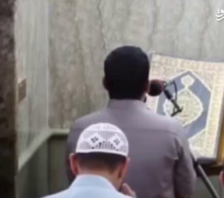 فیلم/ بیهوش شدن امام جماعت مسجد عراق از شدت گریه برای غزه