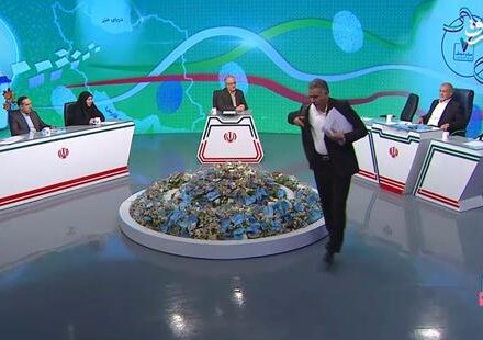 فیلم/ مشاور فرهنگی پزشکیان از برنامه زنده قهر کرد