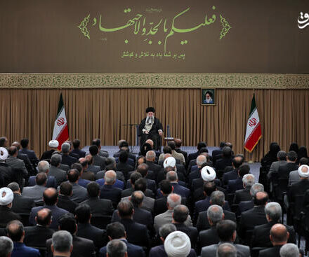 فیلم/مزاح رهبر انقلاب با پزشکیان در دیدار با نمایندگان