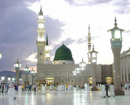 فیلم/ حال و هوای مسجدالنبی در روز رحلت پیامبر(ص)