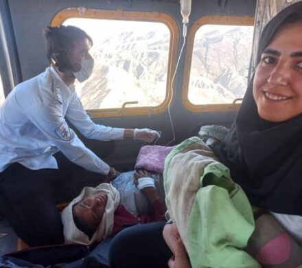 تولد نوزاد عجول بهمئی در بالگرد اورژانس بهبهان