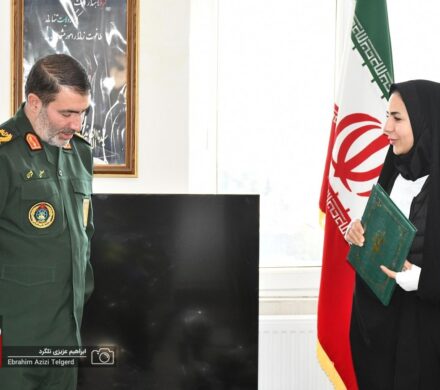 دیدار سرمربی تیم اسکیت رولبال بانوان ایران با فرمانده سپاه فتح + ( تصاویر)