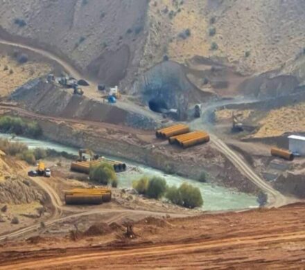 توقف عملیات ساخت سد ماندگان در دنا