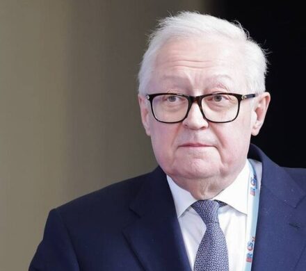 رایزنی ریابکوف و سفیر ایران با محوریت برنامه هسته ای تهران